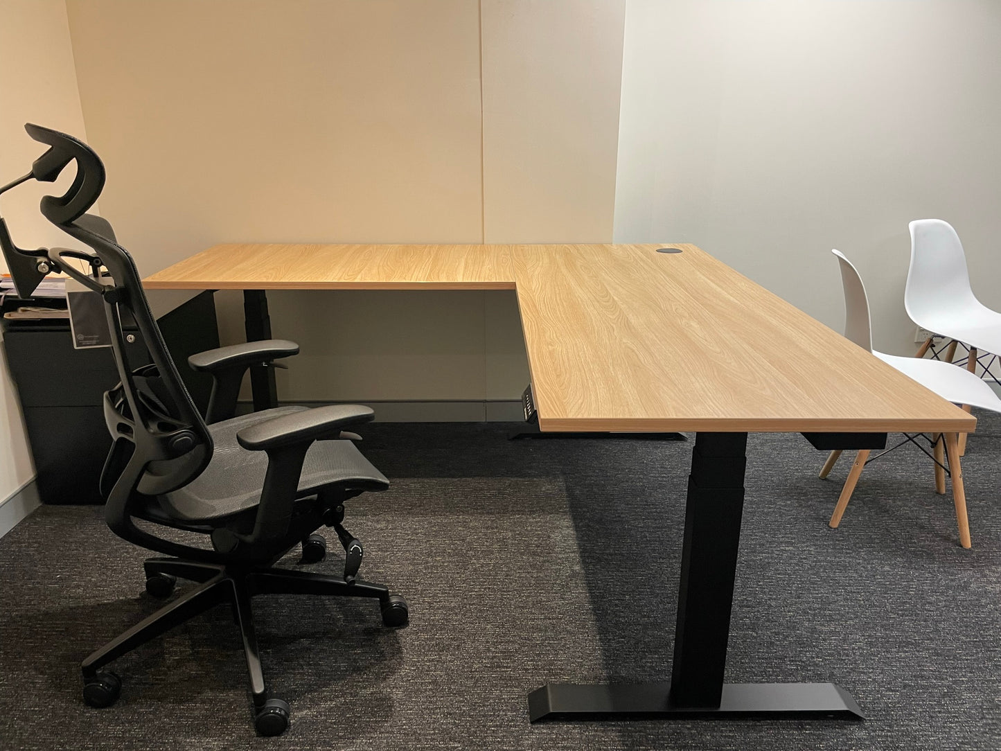 Stando Summit Eco Corner L-Shape Sit Stand Desk